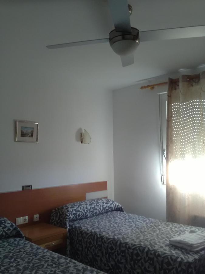 Hostal Restaurante El Cazador Nuévalos Kültér fotó