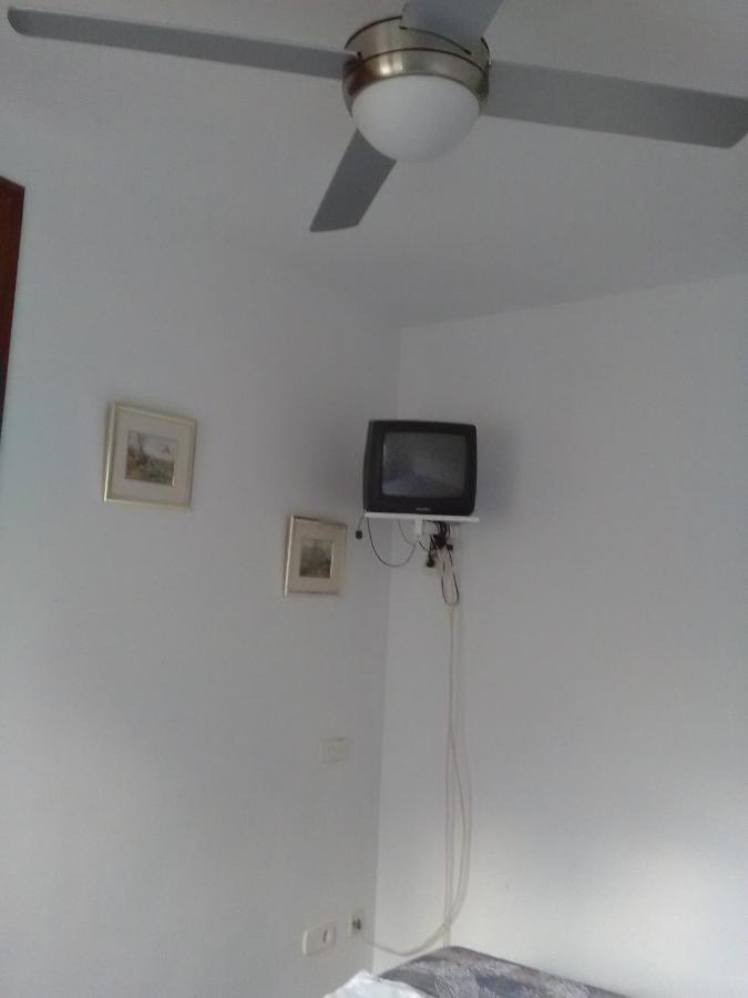 Hostal Restaurante El Cazador Nuévalos Kültér fotó