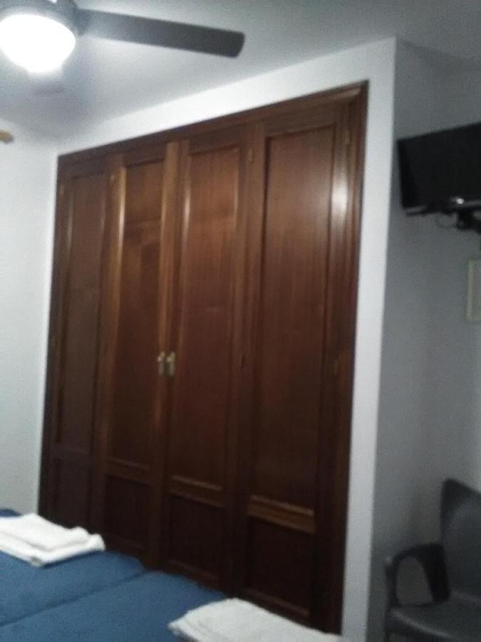 Hostal Restaurante El Cazador Nuévalos Kültér fotó